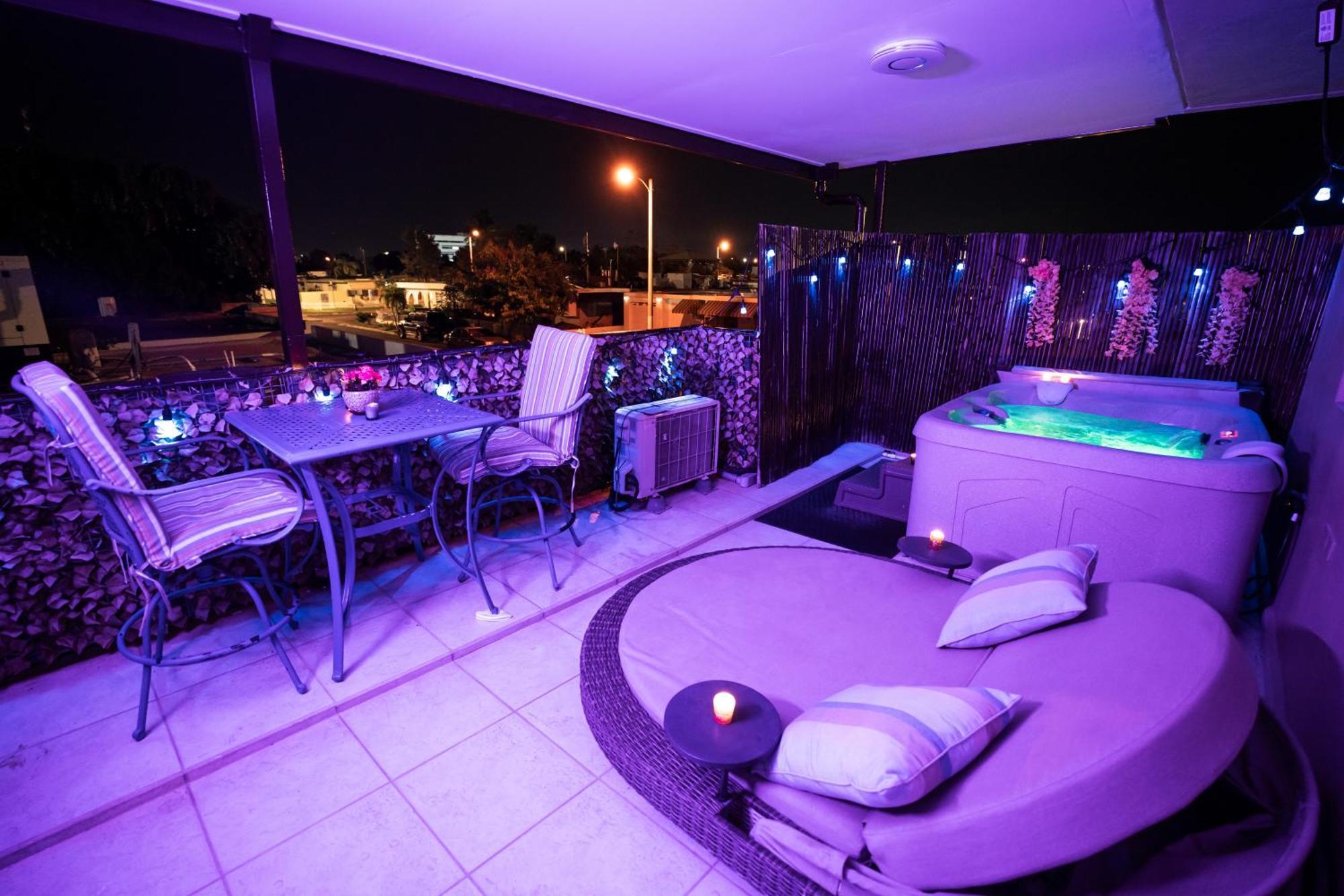 Luxury Retreat With Private Jacuzzi And Mountain Views Free Parking Apartamento Ponce Exterior foto