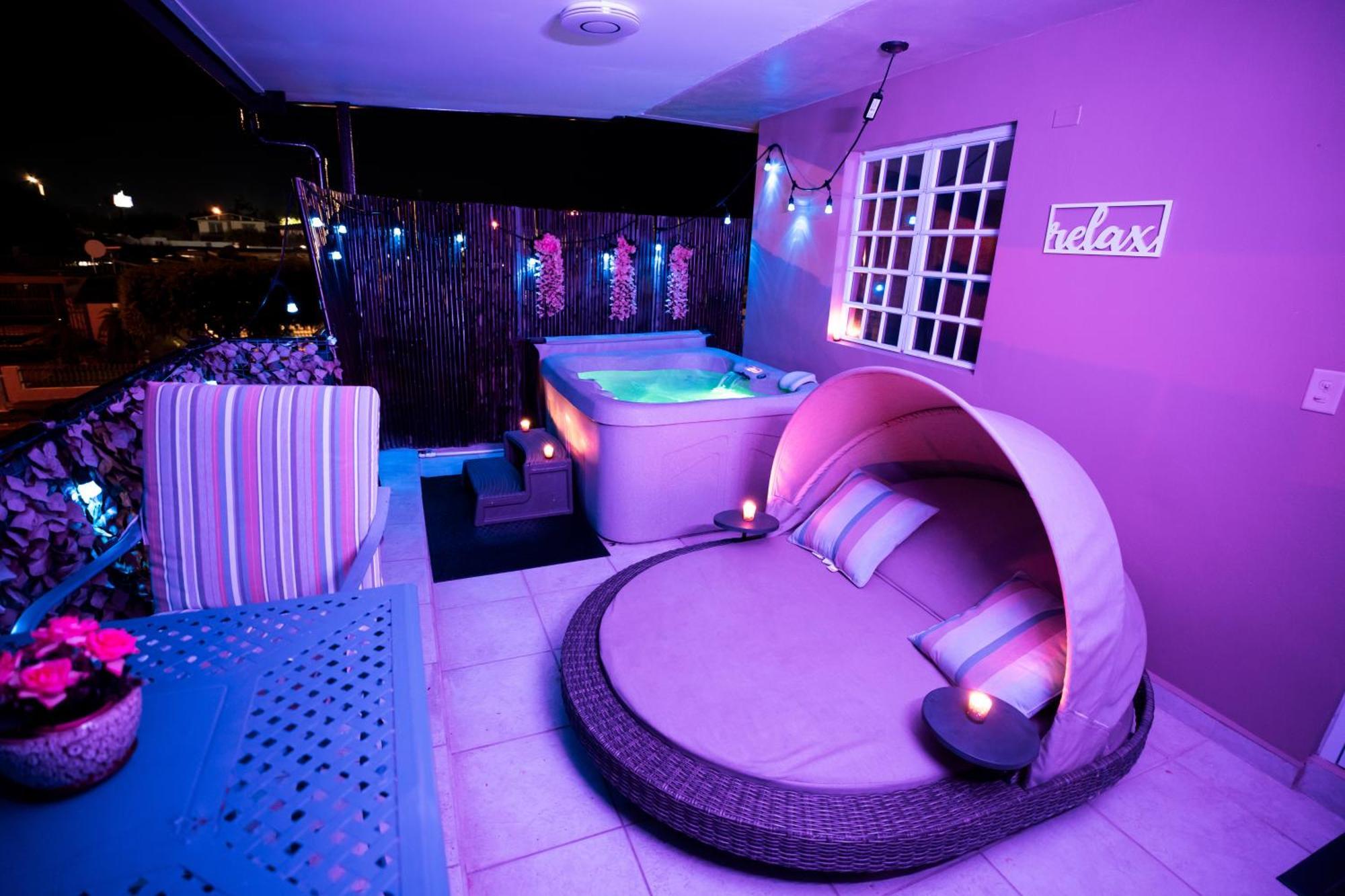 Luxury Retreat With Private Jacuzzi And Mountain Views Free Parking Apartamento Ponce Exterior foto